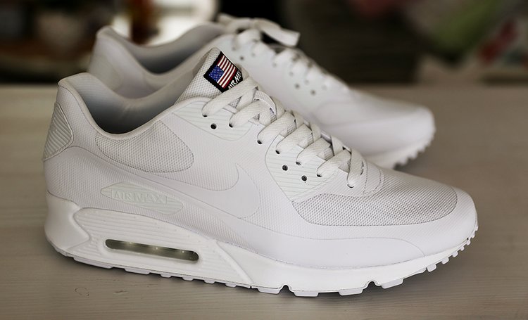 Nike Air Max 90 Hyperfuse