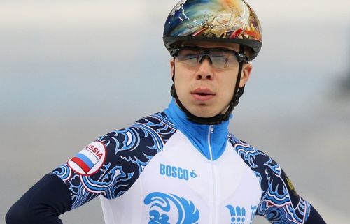 Семен Елистратов выиграл серебро чемпионата Европы на дистанции 1500 м